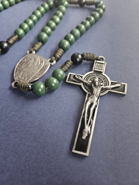 Różaniec św.Michał Archanioł zielony na szyję